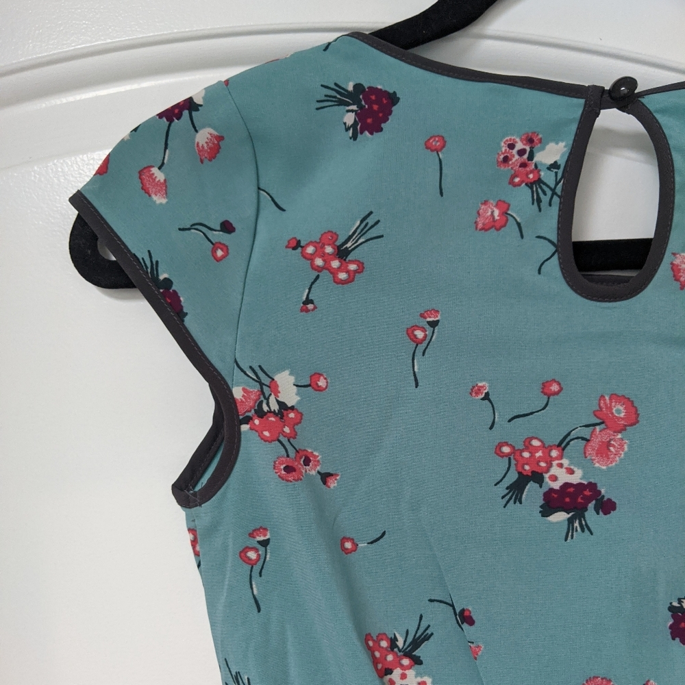 Xhilaration // Turquoise Floral Print Dress - Picture 4 of 10